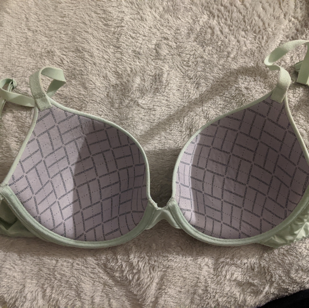 Victoria's Secret "uplift semi demi"